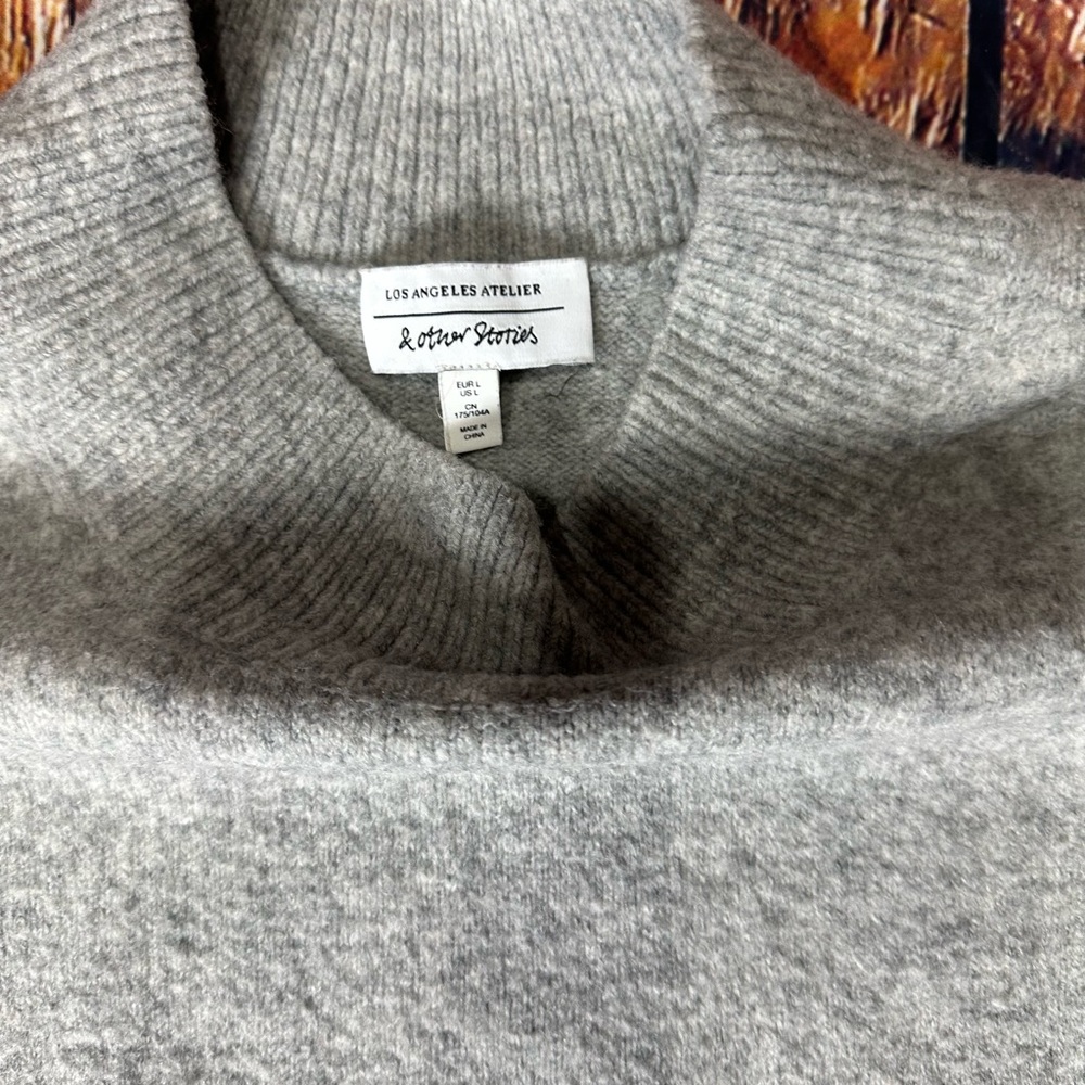 Los Angeles Atelier & Other Stories Womens Large Sweater Gray